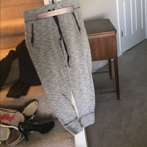 AEO joggers